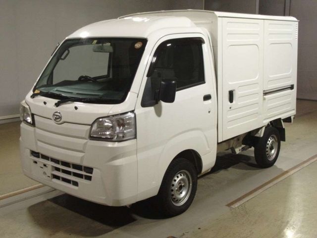 4186 Daihatsu Hijet truck S500P 2017 г. (TAA Hyogo)